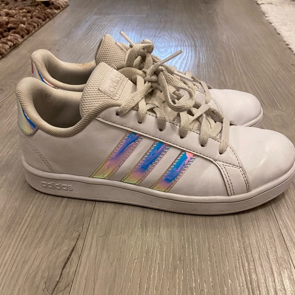 Adidas girls shoes - Picture 2 of 2